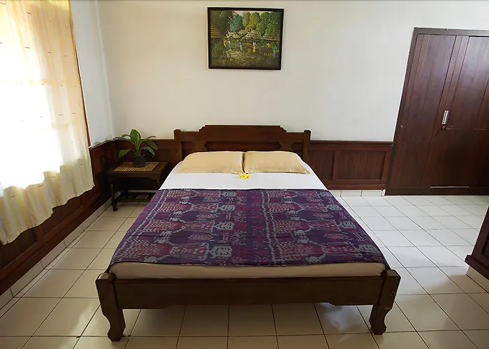 Sari Indah Guest house Kuta (Bali)