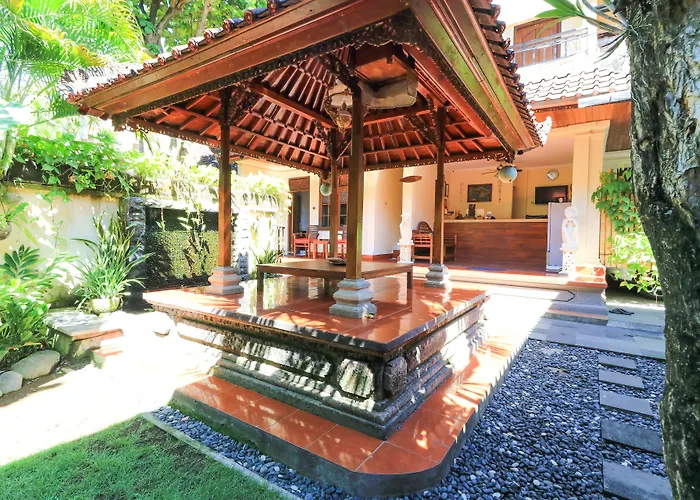 Guest house Sari Indah 2*
