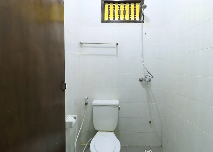 Guest house Sari Indah 2*