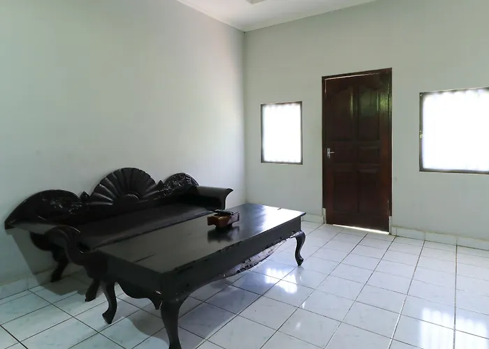 Sari Indah Guest house Kuta (Bali)