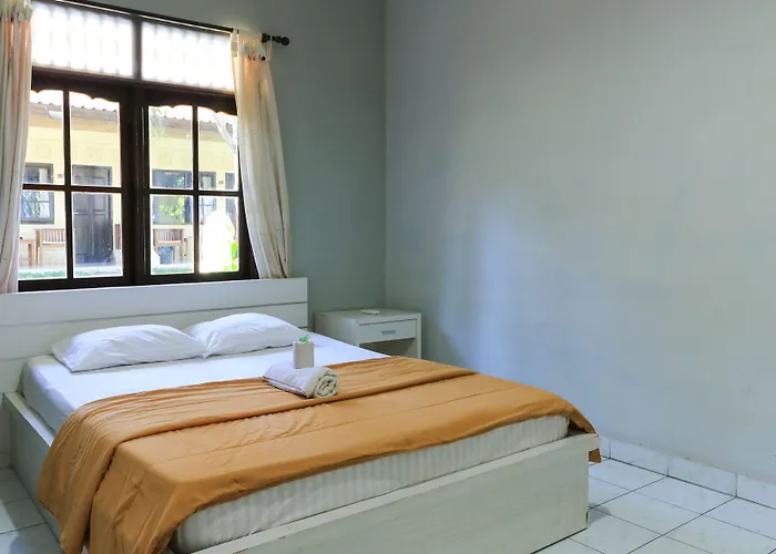 Guest house Sari Indah 2*