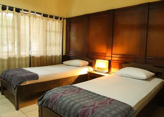 Sari Indah Guest house 2*